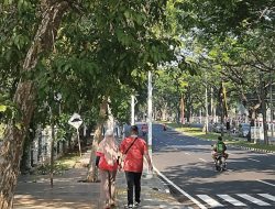 Semarak Pagi Lansia Cijantung: Olahraga Bersama Pasangan dan Sahabat Bikin Hidup Makin Sehat