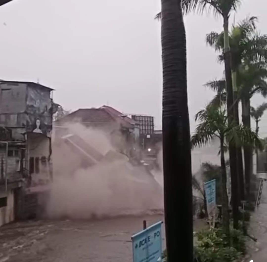 Denpasar Dilanda Banjir, Puluhan Rumah Warga dan Indekos Terendam