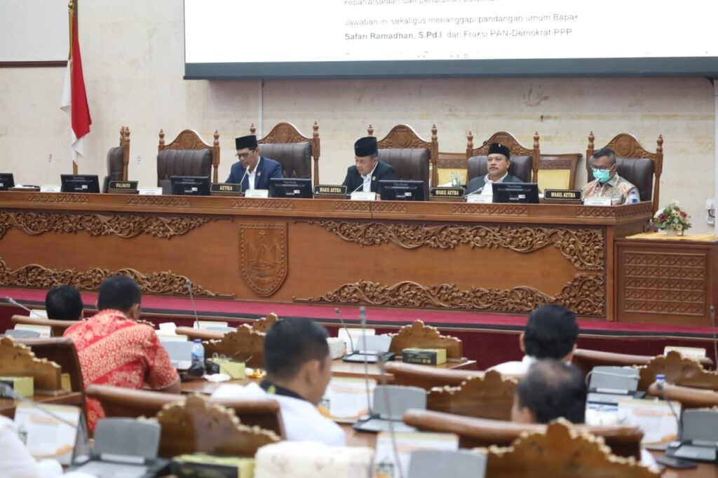 DPRD Batam Bahas RAPBD 2026, Pemerintah Jawab Kritik Fraksi