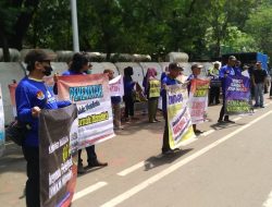 Peternak Unggas Gelar Aksi di Istana, Tuntut Perlindungan dan Keadilan Harga