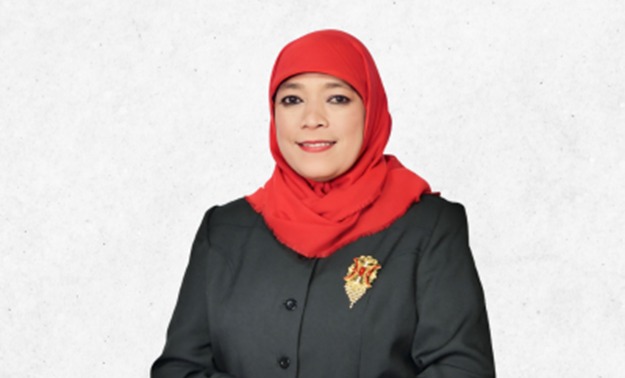 Prof. Dr. Suraya, M.Si