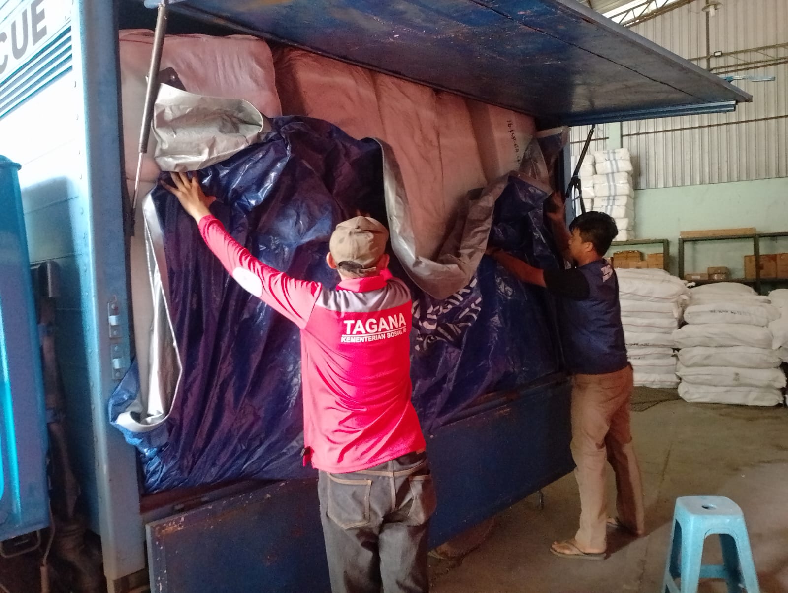 Pemprov Jateng Gerak Cepat Salurkan Bantuan untuk Korban Banjir Bumiayu