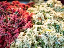 Tradisi Melawar Saat Galungan: Warisan Leluhur yang Tetap Menggema di Bali