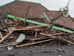 Erupsi Semeru Kembali Hantam Supiturang: Puluhan Rumah Rusak, 191 Warga Mengungsi