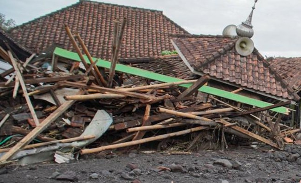 Kerusakan akibat erupsi gunung Semeru