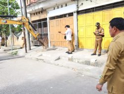 Bupati Tangerang Tinjau Pembongkaran Ruko, Normalisasi Gorong-Gorong Villa Tangerang Elok Dimulai