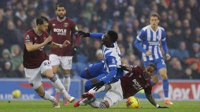 Laga Brighton vs West Ham di Liga Inggris berakhir imbang 1-1. (Action Images via Reuters/Andrew Couldridge)