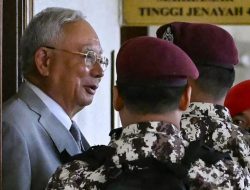 Mantan PM Malaysia Najib Razak Divonis 15 Tahun Penjara Dalam Kasus Korupsi 1MDB