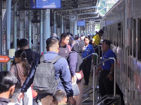 KAI Layani 1,76 Juta Penumpang Selama Libur Nataru