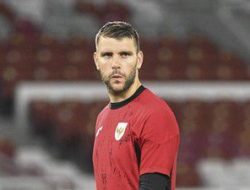 Maarten Paes Klarifikasi Rumor Gabung Persib: Fokus Latihan dan Tetap Profesional