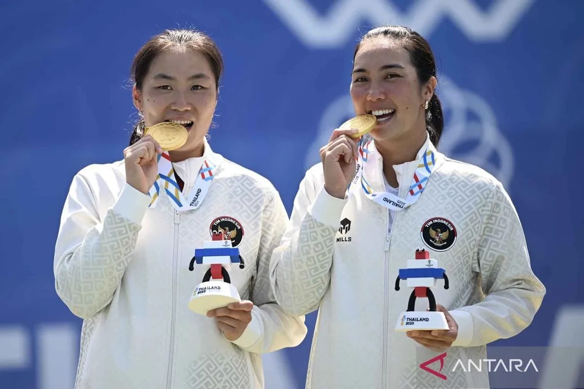 Aldila dan Janice saat meraih medali emas di final ganda putri SEA Games 2025. (Foto: ANTARA/Nova Wahyudi)