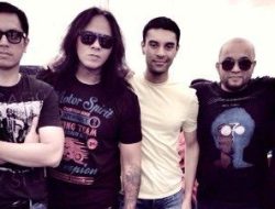 Vokalis Element, Lucky Widja, Tutup Usia: Jejak Suara yang Abadi di Industri Musik Indonesia
