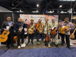 Gitar Buatan Indonesia Unjuk Kualitas di Pameran Alat Musik Terbesar AS
