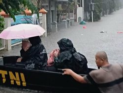 Banjir Rendam Sejumlah Wilayah di Bekasi, Air Capai 1,5 Meter