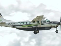 Pesawat Smart Air Ditembaki di Papua, Penumpang Mengungsi ke Hutan
