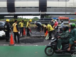 Ribuan Jalan Berlubang di Jakarta Mulai Diperbaiki, Respons Terhadap Kerusakan Akibat Hujan