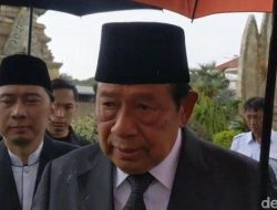 SBY Kenang Try Sutrisno sebagai Prajurit, Patriot, dan Negarawan