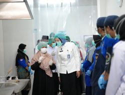 Sinergi Pusat dan Daerah, BGN Pastikan Santri Terima Manfaat Program MBG