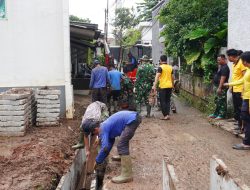 TMMD Kodim 0508/Depok Bangun Drainase Lingkungan, Warga Sukamaju Sambut Positif