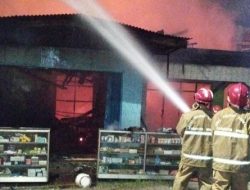 Ledakan Senyap dari Gawai Memicu Kobaran Api di Permukiman Bogor