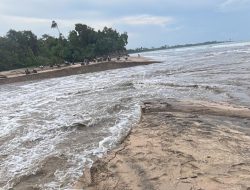 Banjir Bandang di Bangkunat Pesisir Barat Putus Akses Warga Way Haru, Harapan pada Pemerintah Kian Menguat