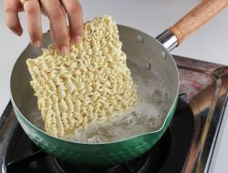 BPOM Perbarui Standar Keamanan Pangan, Perketat Batas Cemaran Mikroba