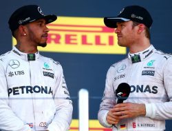 Toto Wolff Akui Pernah Ingin Pecat Hamilton dan Rosberg Usai Insiden GP Spanyol 2016