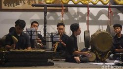 Ngopi Bernuansa Budaya di Sasana Bhagavadgita, Harmoni Gamelan di Tengah Kota Surabaya
