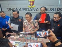 Kepala Dinas ESDM Jatim Jadi Tersangka Pungli Perizinan, Dua Pejabat Ikut Ditahan
