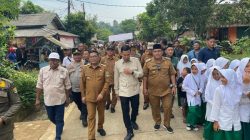 Pemprov Banten Ambil Alih Perbaikan Jalan Saketi, Warga Nikmati Akses Baru Setelah Puluhan Tahun Terisolasi