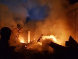 Gudang di Cakung Jakarta Timur Terbakar, Api Berhasil Dilokalisir Tanpa Korban