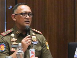 Mobil Pelat Merah Satpol PP DKI Jakarta Parkir di Trotoar, Ini Penjelasan Pimpinannya