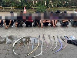 Polisi Tangkap 20 Remaja Hendak Tawuran di Depok, 10 Sajam Disita