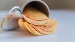 Penelitian: Camilan Ultra Proses Bisa Turunkan Fokus dalam Hitungan Menit