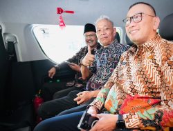 Ujicoba Budaya Kerja Baru, Gus Ipul dan Pejabat Kemensos Naik 1 Mobil Bareng-bareng
