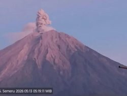 Gunung Semeru Erupsi Malam Hari, Sejumlah Wilayah Diminta Siaga Lahar