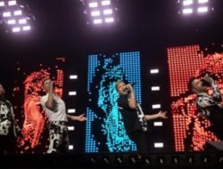 Tiket Konser Westlife di GBK Diserbu Penggemar, Antrean Tembus 45 Ribu Orang