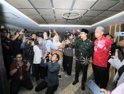 Gus Ipul Tegaskan Isu Mark Up Harga Sepatu Sekolah Rakyat Hoax