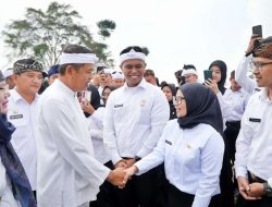 Ambil Sumpah ASN di Pedesaan, KDM Tekankan Pentingnya Layani Masyarakat Hingga ke Pelosok