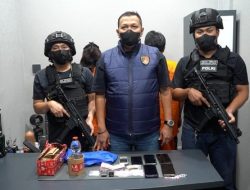 Polisi Ungkap Peredaran Sabu dalam Botol di Palmerah, Pasangan Kekasih Ditangkap