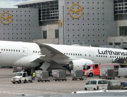 Pesawat Lufthansa di Frankfurt Alami Insiden Roda Depan Ambruk, Sejumlah Kru dan Petugas Terluka