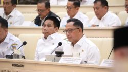 Tito Karnavian Larang Kepala Daerah Rekrut Honorer Baru, APBD Jangan Terbebani