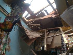 Rumah Warga di Jakarta Utara Rusak Parah Tertimpa Tabung Oksigen, Pemilik Alami Trauma