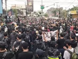 Demo Gejayan Kembali Bergema, Mahasiswa dan Warga Suarakan 10 Tuntutan untuk Pemerintah