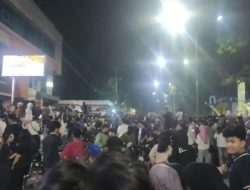 Viral Dugaan Pelecehan Verbal di Unnes, Ribuan Mahasiswa Kepung Kampus hingga Tengah Malam