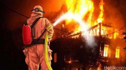 Warung Makan di Bekasi Hangus Terbakar, Diduga Akibat Korsleting Listrik