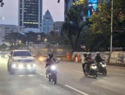 Massa Demonstrasi Bubar, Jalan Medan Merdeka Selatan Kembali Dibuka