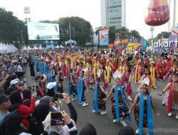 Merasa Terhibur, Warga Apresiasi Karnaval Jakarta Penuh Warna