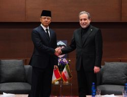 Pertegas Persahabatan Indonesia-Iran, Menlu RI Bertemu Menlu Iran di Tengah Dinamika Kawasan