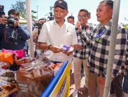 Gandeng Sari Roti, Kemensos Berdayakan 417 KPM PKH Menjadi Penjual Roti Keliling